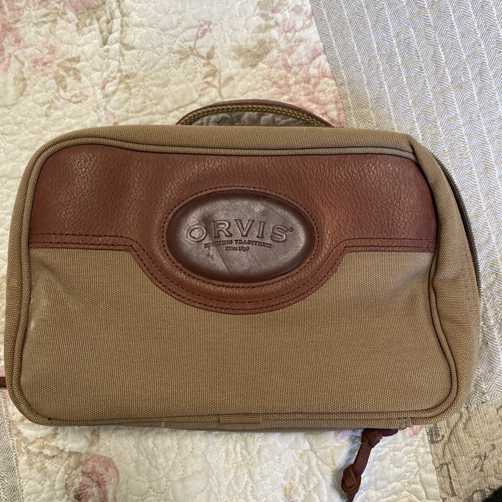 Orvis hanging Canvas leather toiletry accessory travel bag