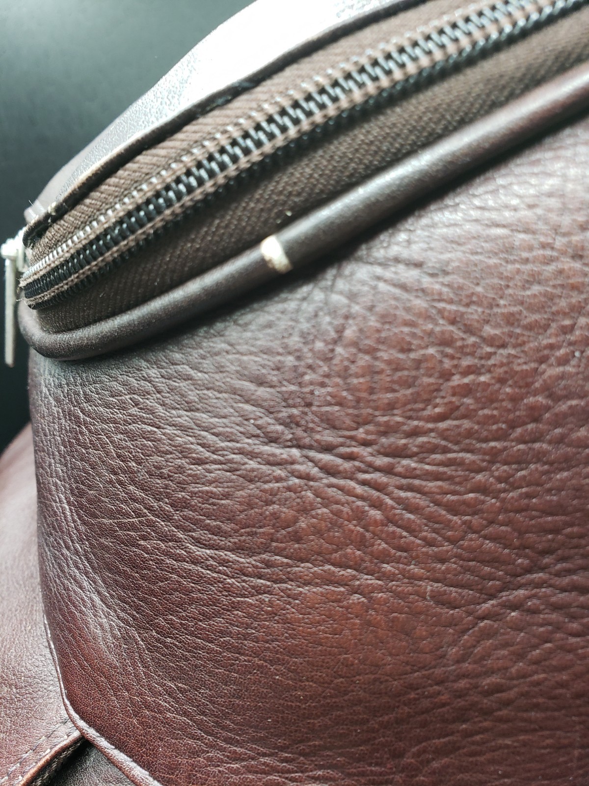 WILSONS LEATHER “Large Chocolate Brown Zippered Backpack” Adjustable Straps