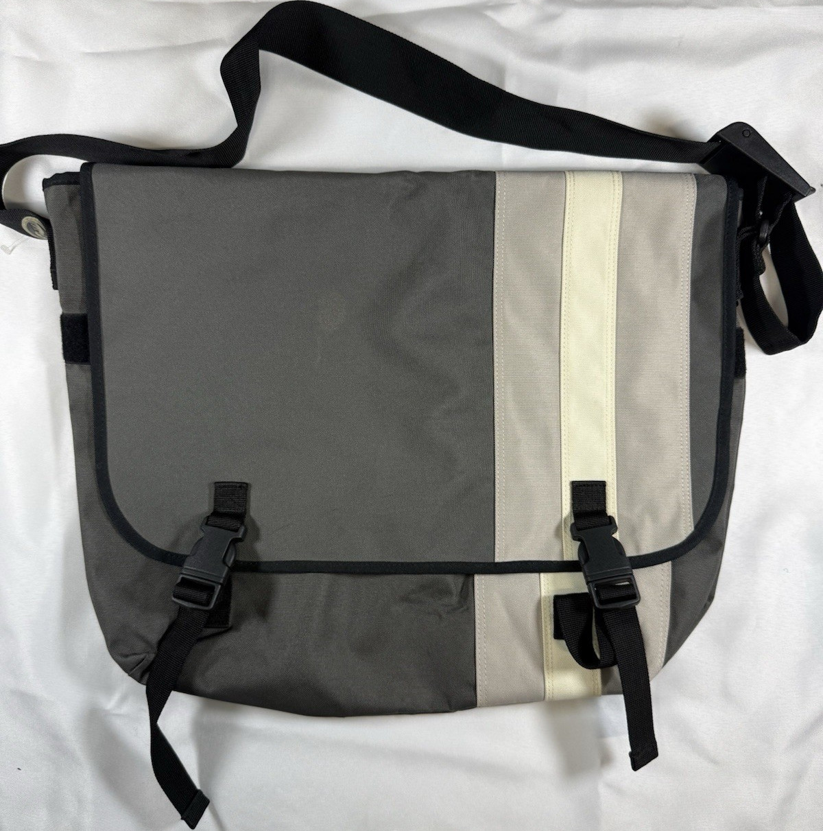 Vintage Old Navy Large Messenger/Laptop Bag Adjustable Gray/Beige/Black
