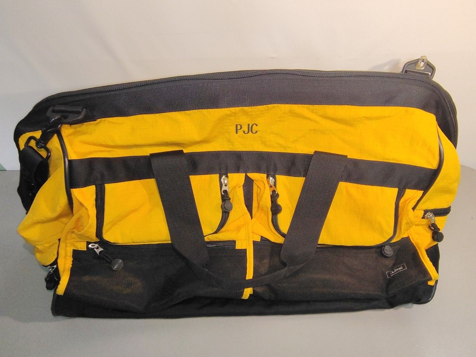 LL Bean Duffle’s Sunflower Nylon Water Resistant-Sunflower LARGE