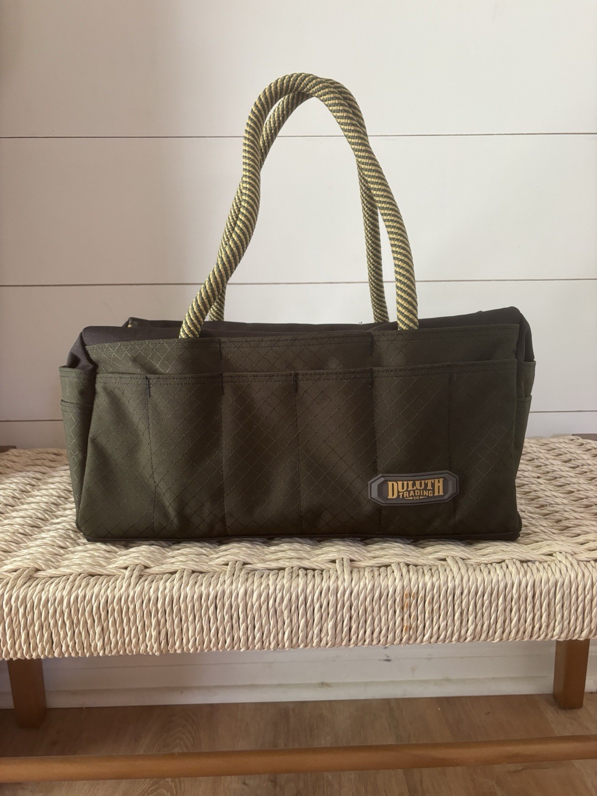 Duluth Trading Co Green Tote Bag Rope Double Handles Multi-Pocket Open Top