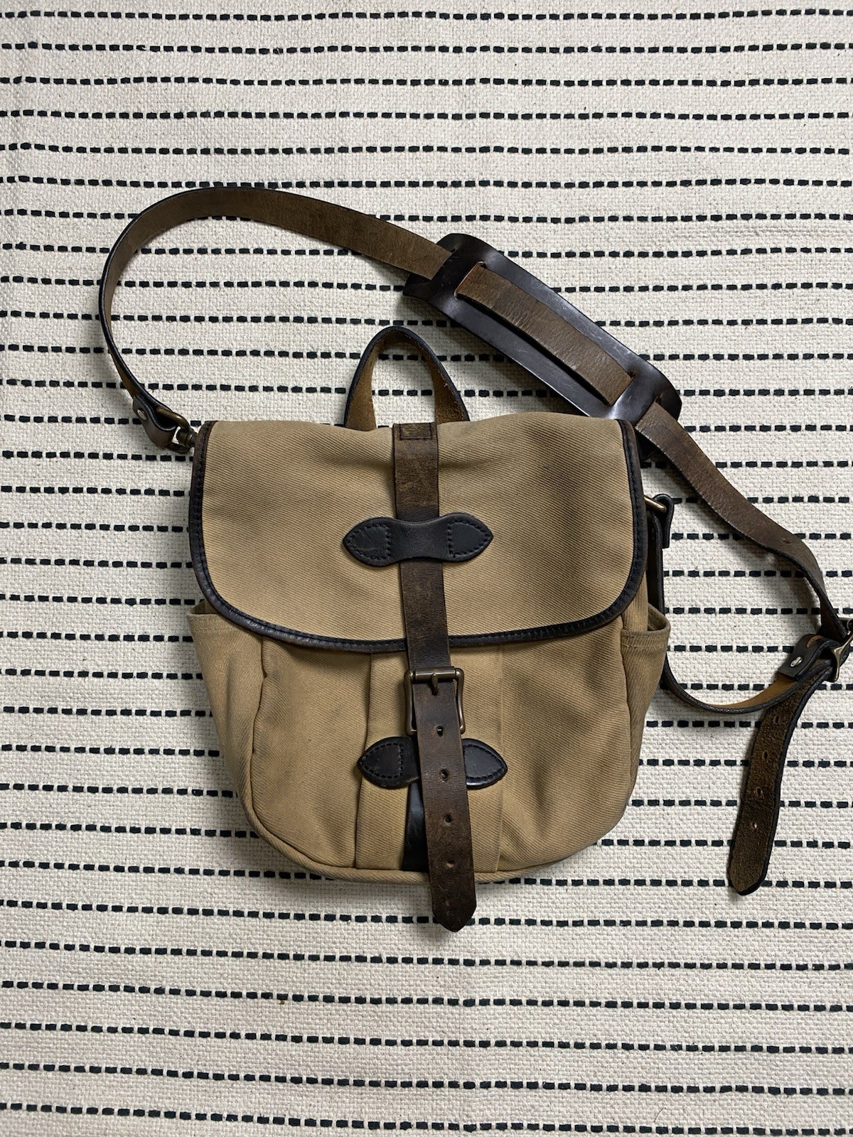Filson Small Rugged Twill Field Bag