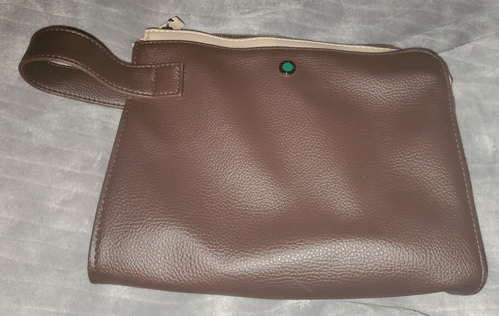 BVLGARI Emirates Travel Toiletry Bag First Class Kit Brown Zipper (Bag Only)