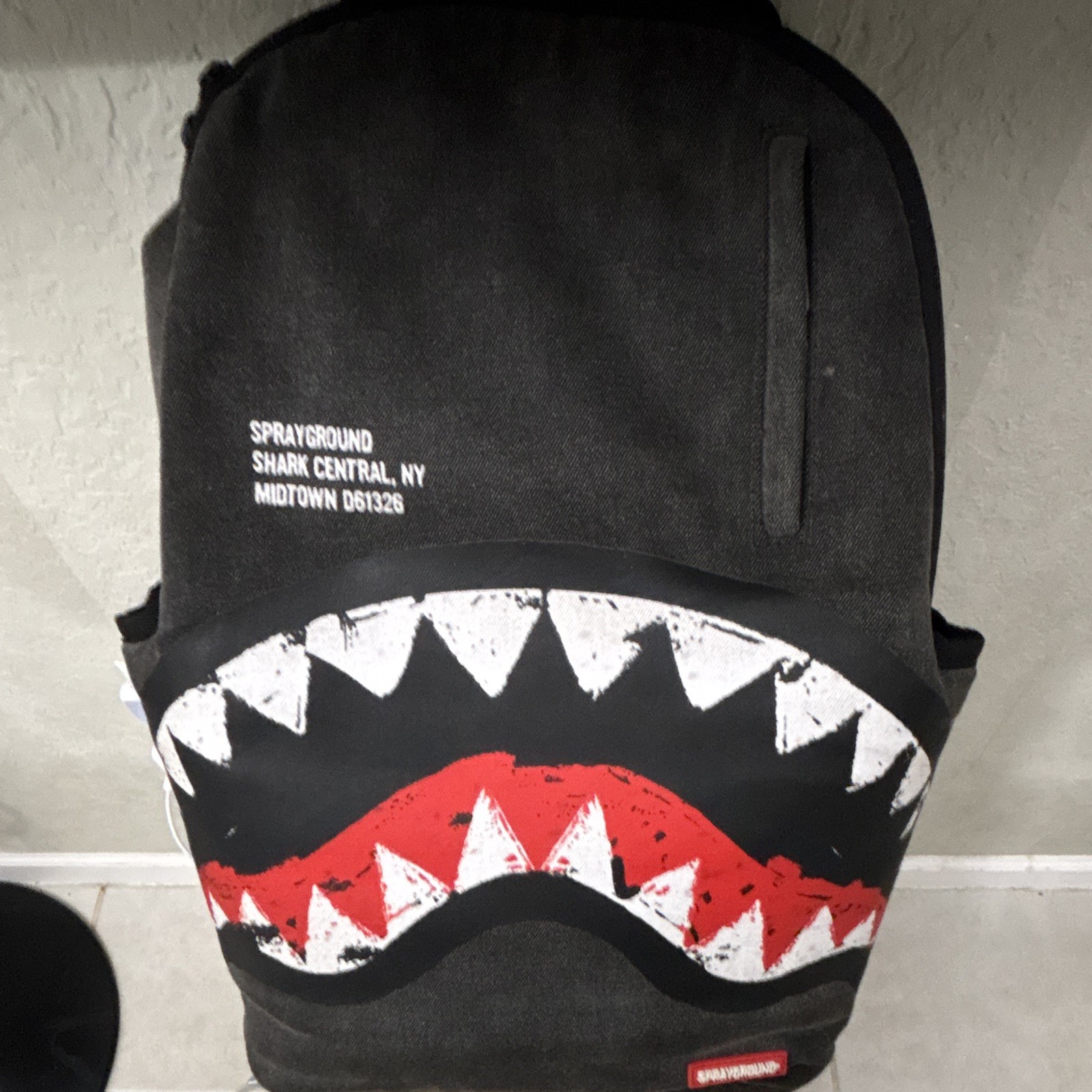 Sprayground Shark Graphic Print Backpack Black/Red/White Lined Zip Medium