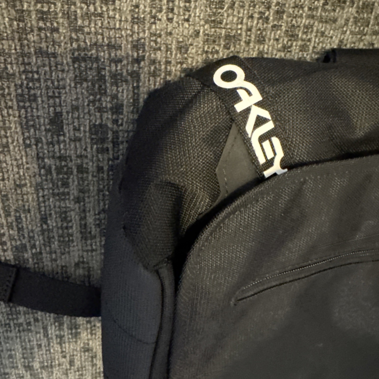NEW Oakley Tactical Field Gear Black Laptop Shoulder Messenger Carrier Bag 16×12
