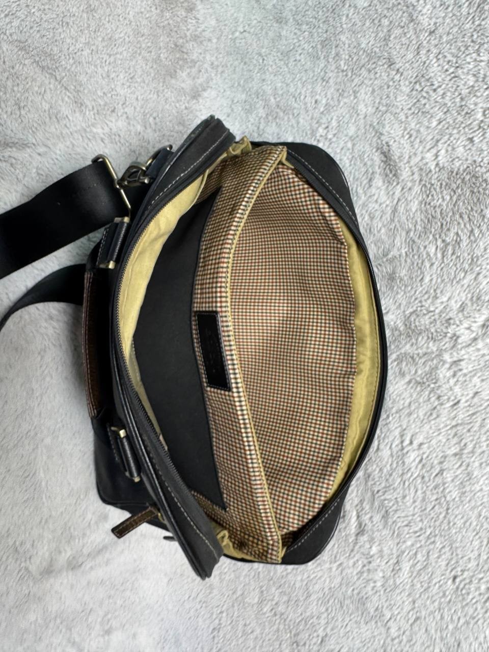 Boconi Black Leather Tumbled Pebbled Messenger Briefcase Laptop Case