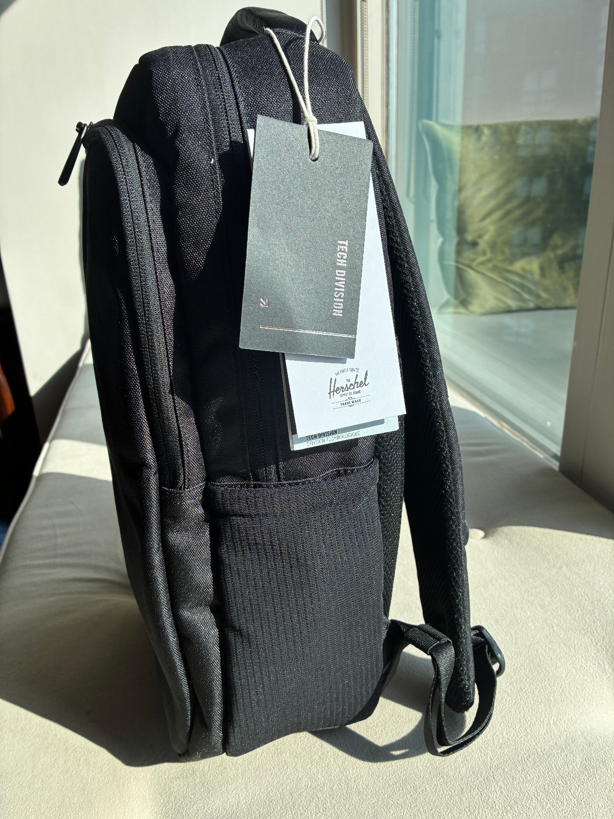Herschel Kaslo Daypack Tech 20L Black Backpack
