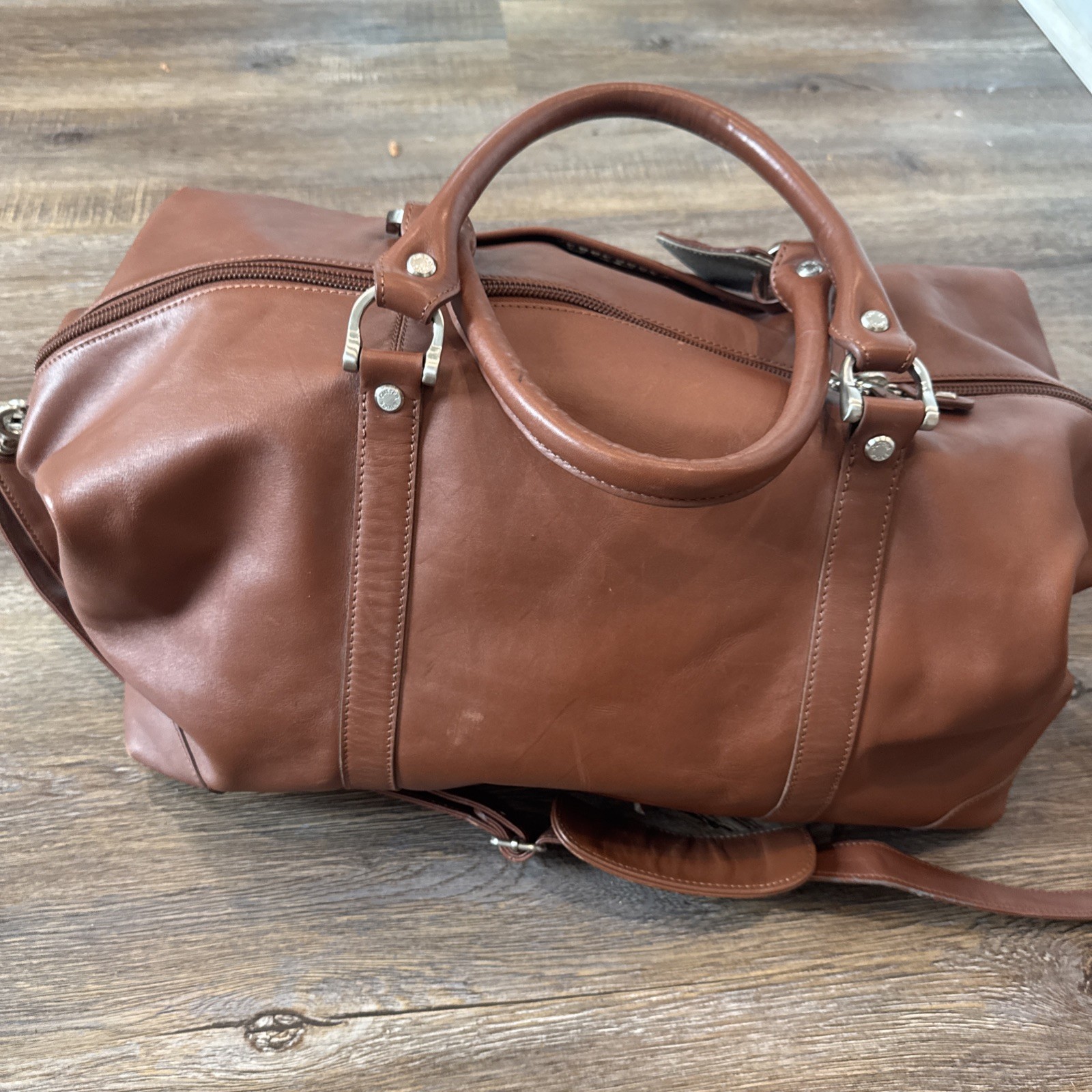 Excellent Cutter & Buck Large 19″ Brown Leather Weekender Duffel Travel Bag