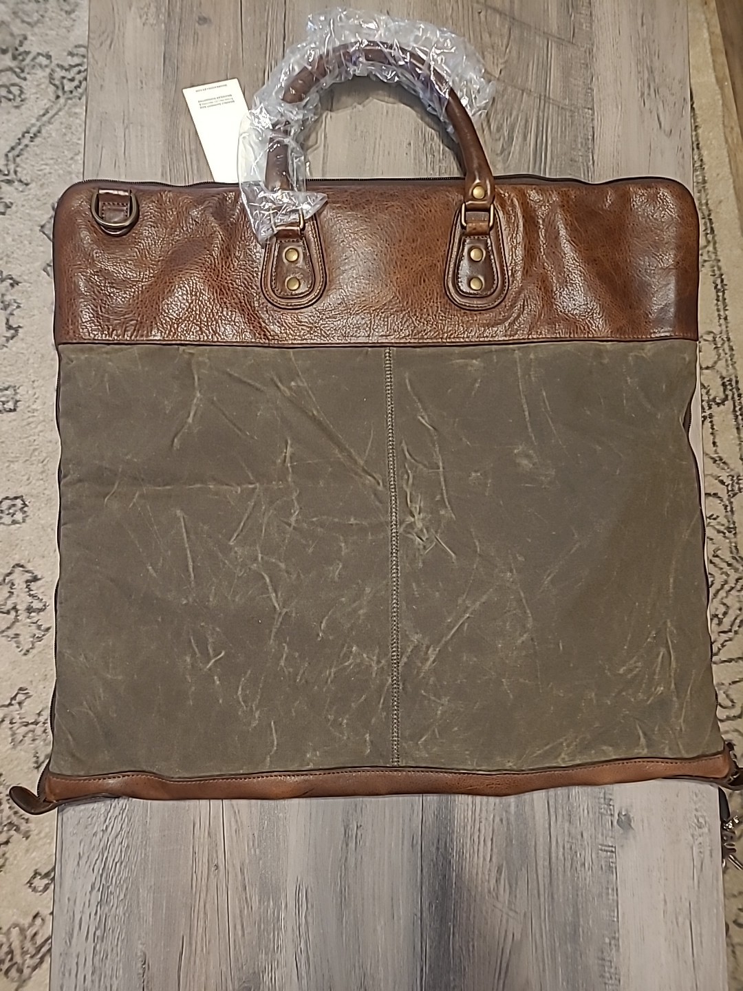 Moore & Giles Gravely Garment Bag Olive & Titan Milled Brown
