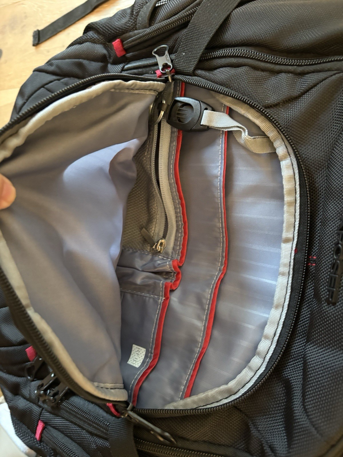 KROSER Sporty Black Laptop Backpack – College Student Water Repellent