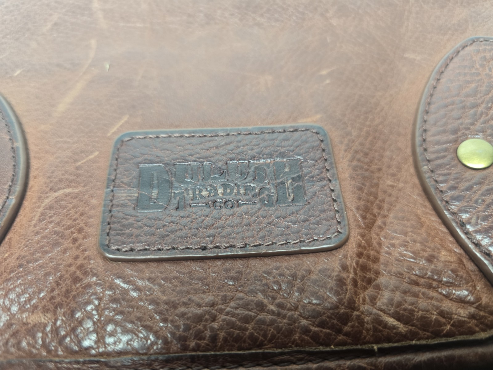 Duluth Trading Leather Bashful Billionaire’s Briefcase Messenger Bag Laptop Case