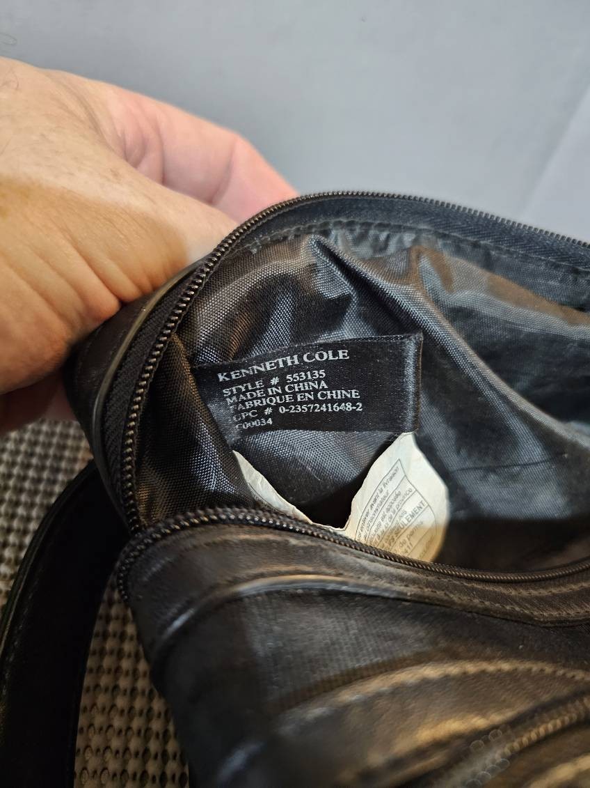 Kenneth Cole Reaction Black Canvas Faux Leather Travel Toiletry Bag. 12×6.5×4.5″