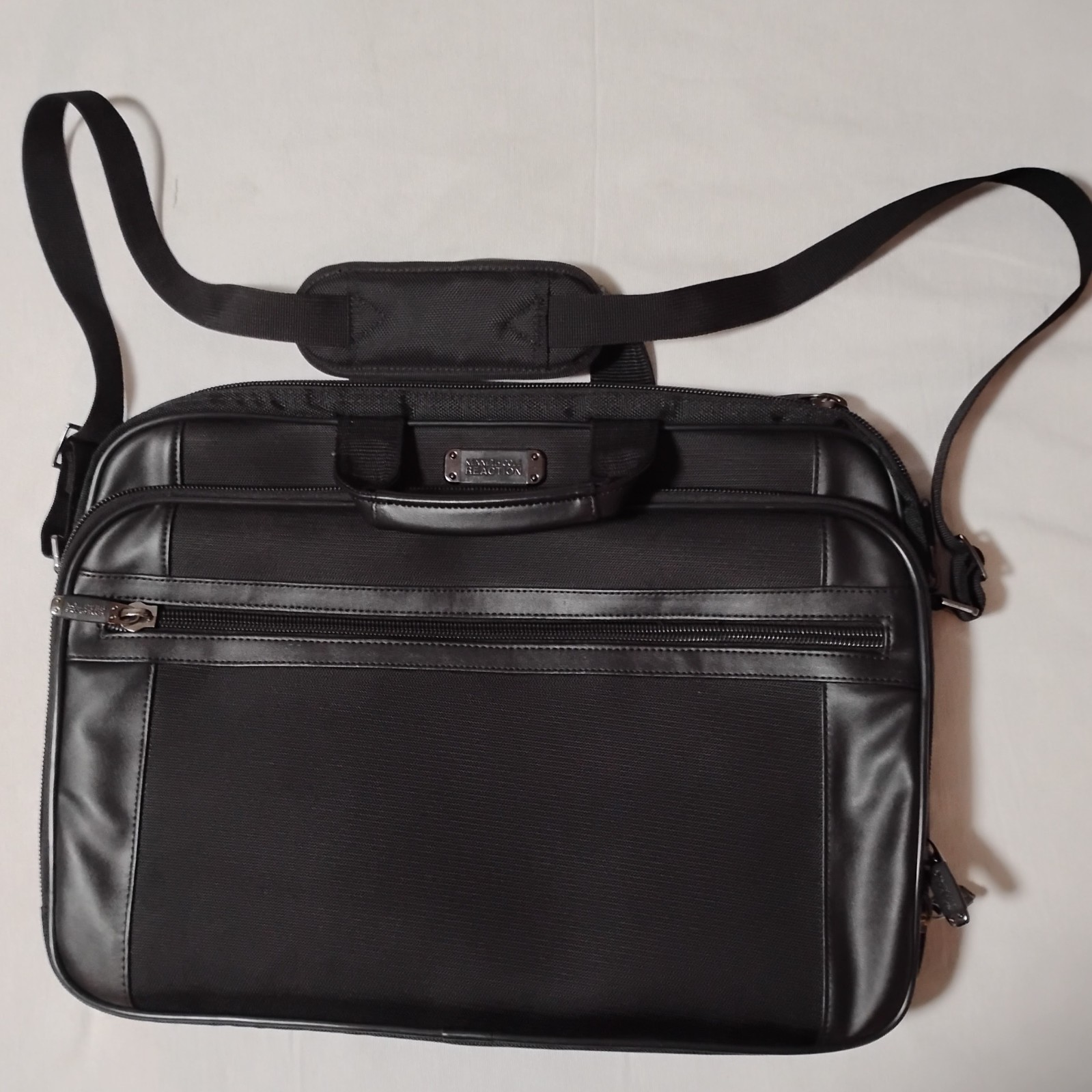Kenneth Cole Reaction 17″ Laptop Bag Multi Pocket Tech Case Black Business Men