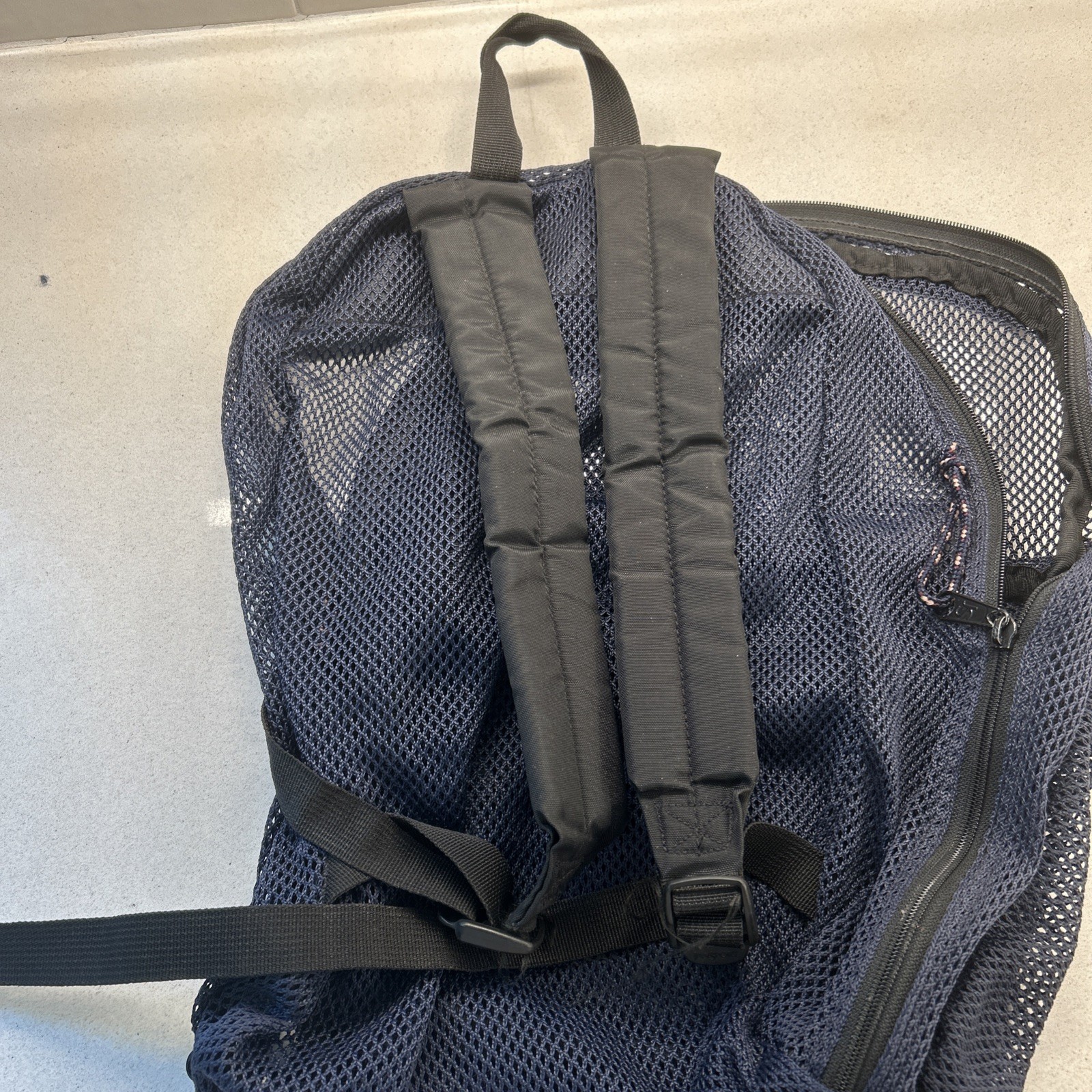 VINTAGE JANSPORT Mesh school backpack Black Made in USA!! SUPER LIGHT!