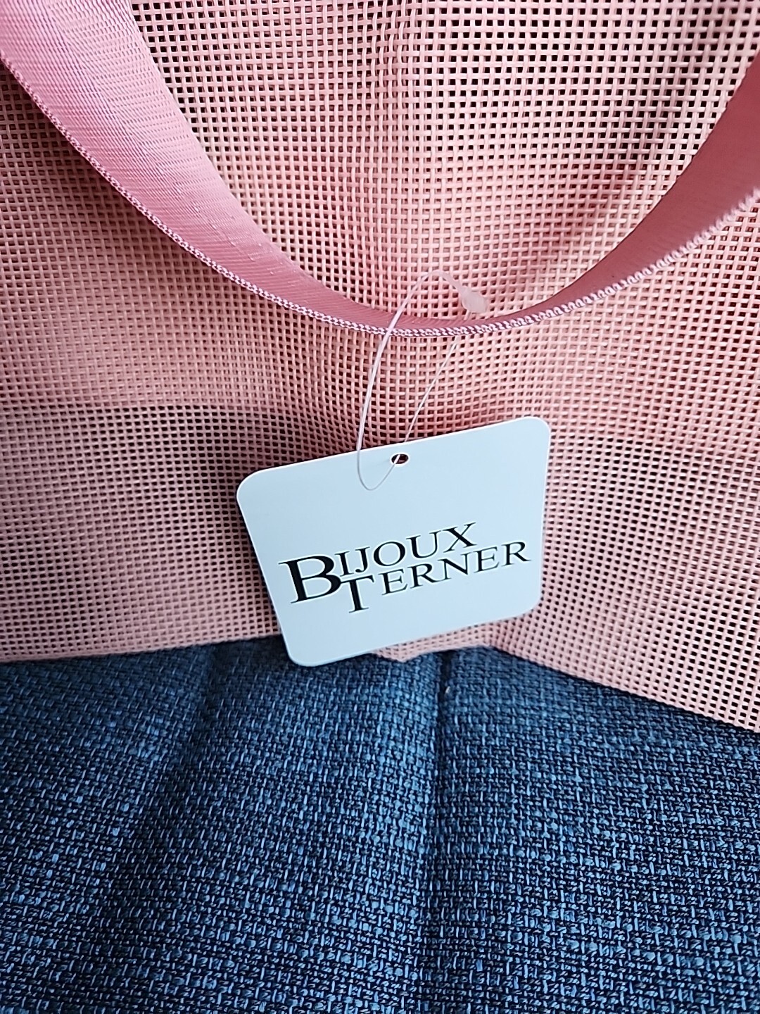 Pink Mesh Beach/Tote Bag 17 x 12 x 4.5 Inches BIJOUX TERNER Snap Closure NWT!