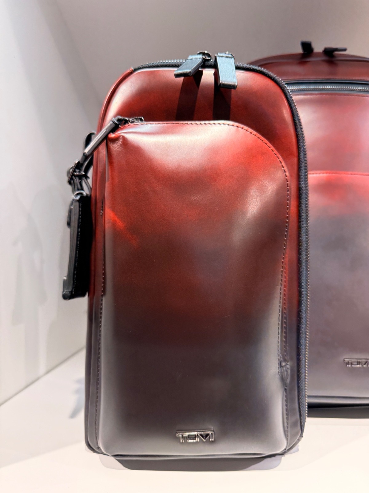 NEW Tumi Harrison GREGORY Leather Sling Crossbody Bag – BURNISHED WINE OMBRE