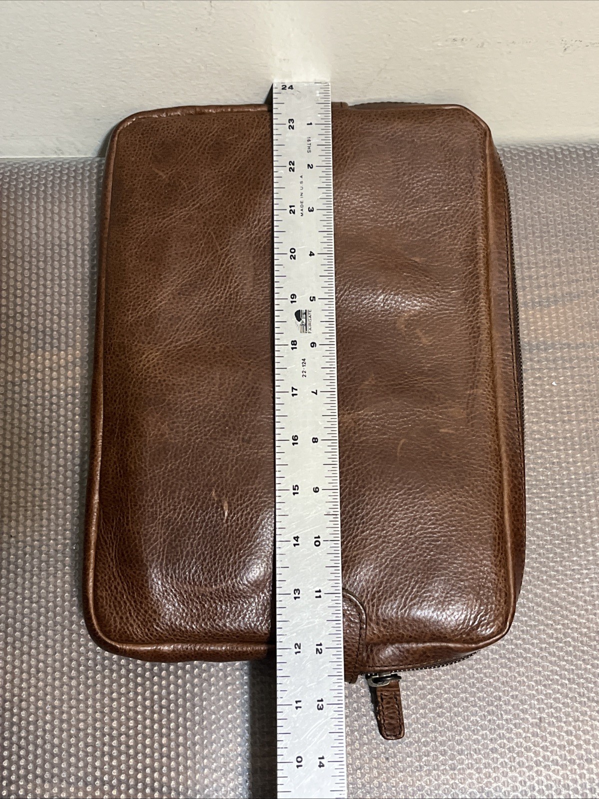 Moore & Giles Leather Tech Pocket Titan Milled Brown With Built In Powder Bank