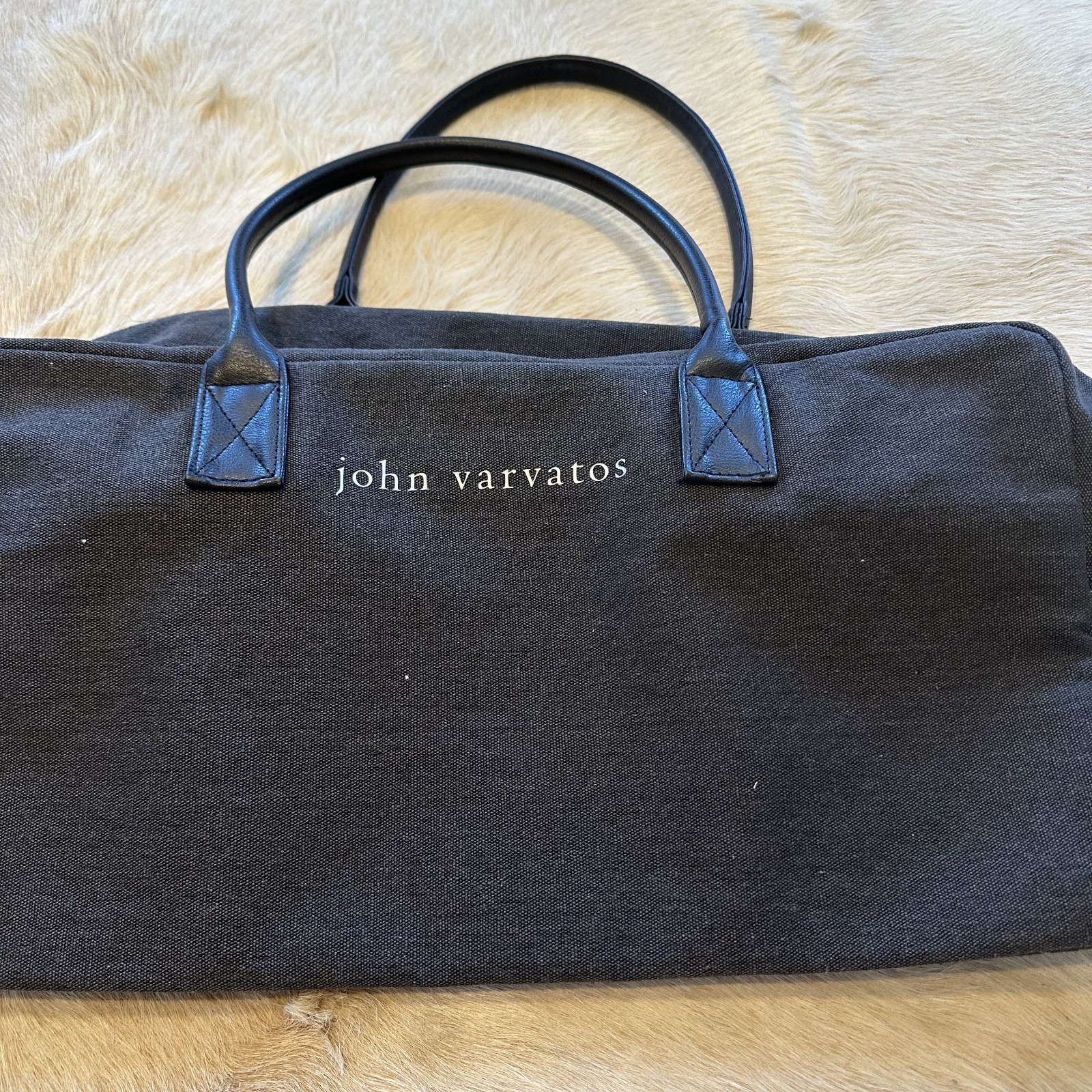 John Varvatos Weekender Bag Tote Duffel Bag Gray Medium Travel Zip Around