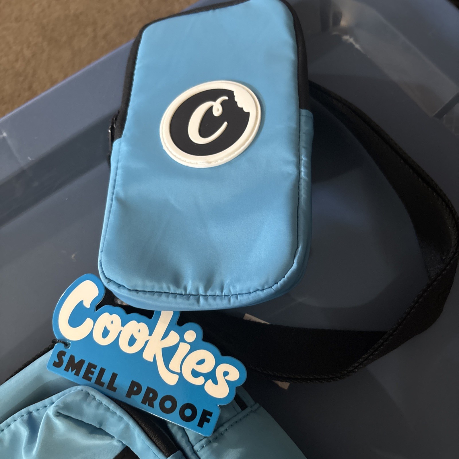 Cookies Smell Proof Shoulder Bag With Cell Phone Carrying Case NEW!
