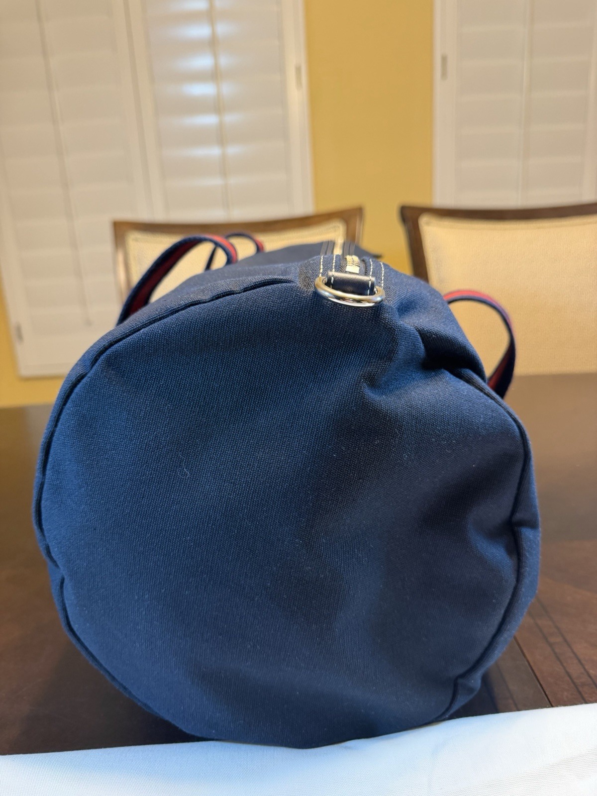 New Authentic Gucci Crest Logo Navy Canvas Duffle Bag Large
