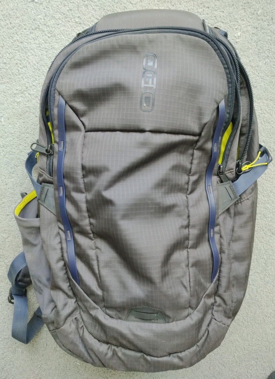 Ogio Backpack Dark Grey And Green Sunglasses Protector Pouch