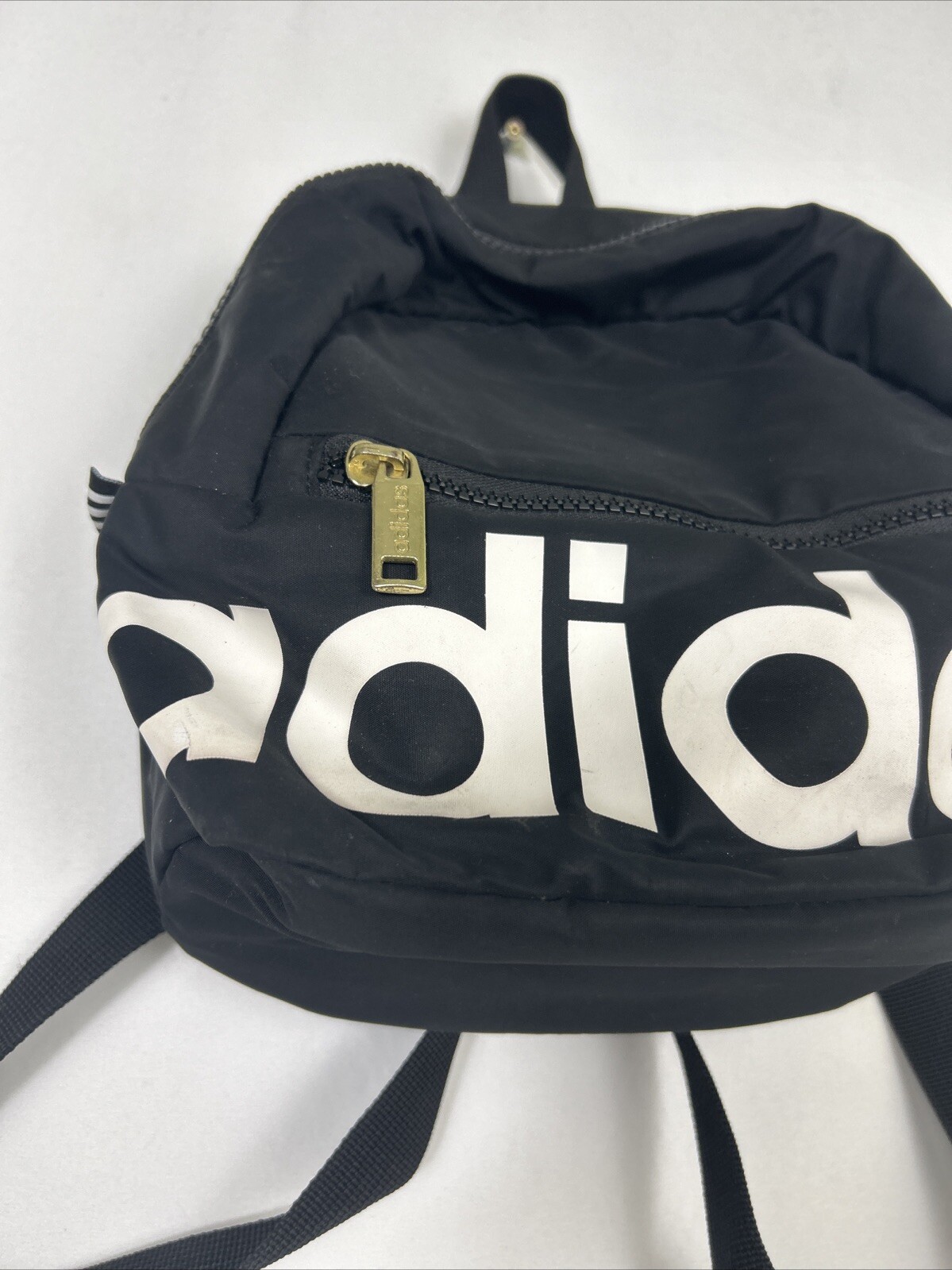 ADIDAS Unisex Linear MINI Backpack Black White 9.5″H x 10″L x 3″W GOLD ZIP