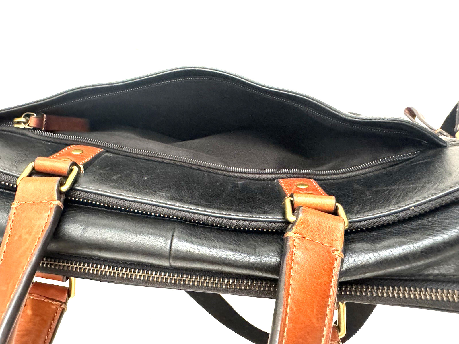Fossil Defender Briefcase Black Leather Top Handles Crossbody Strap Double Zip