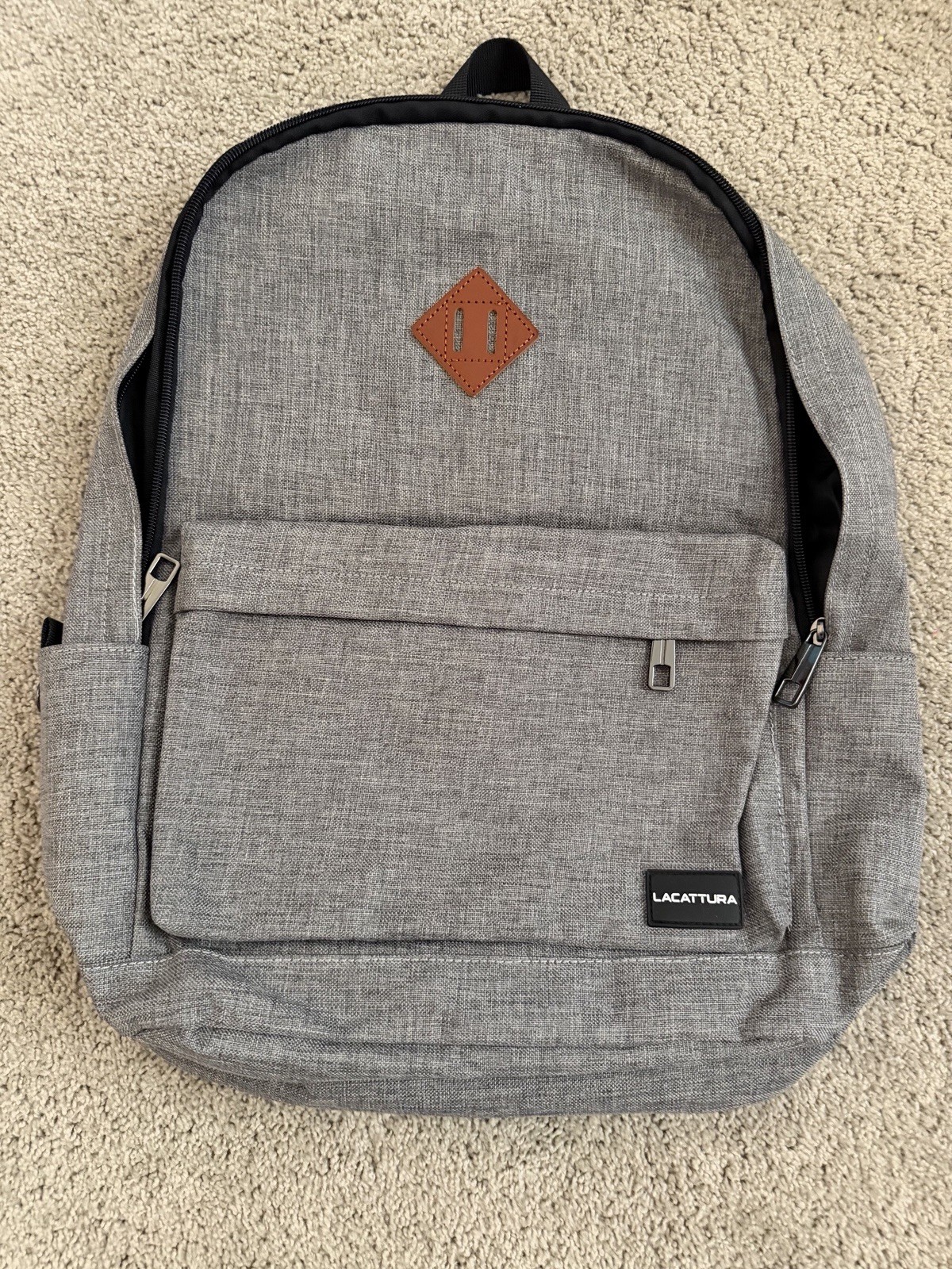 LACATTURA FASHION ~ GRAY COLLEGE BACKPACK/LAPTOP BAG W/USB PORT & CABLE EUC