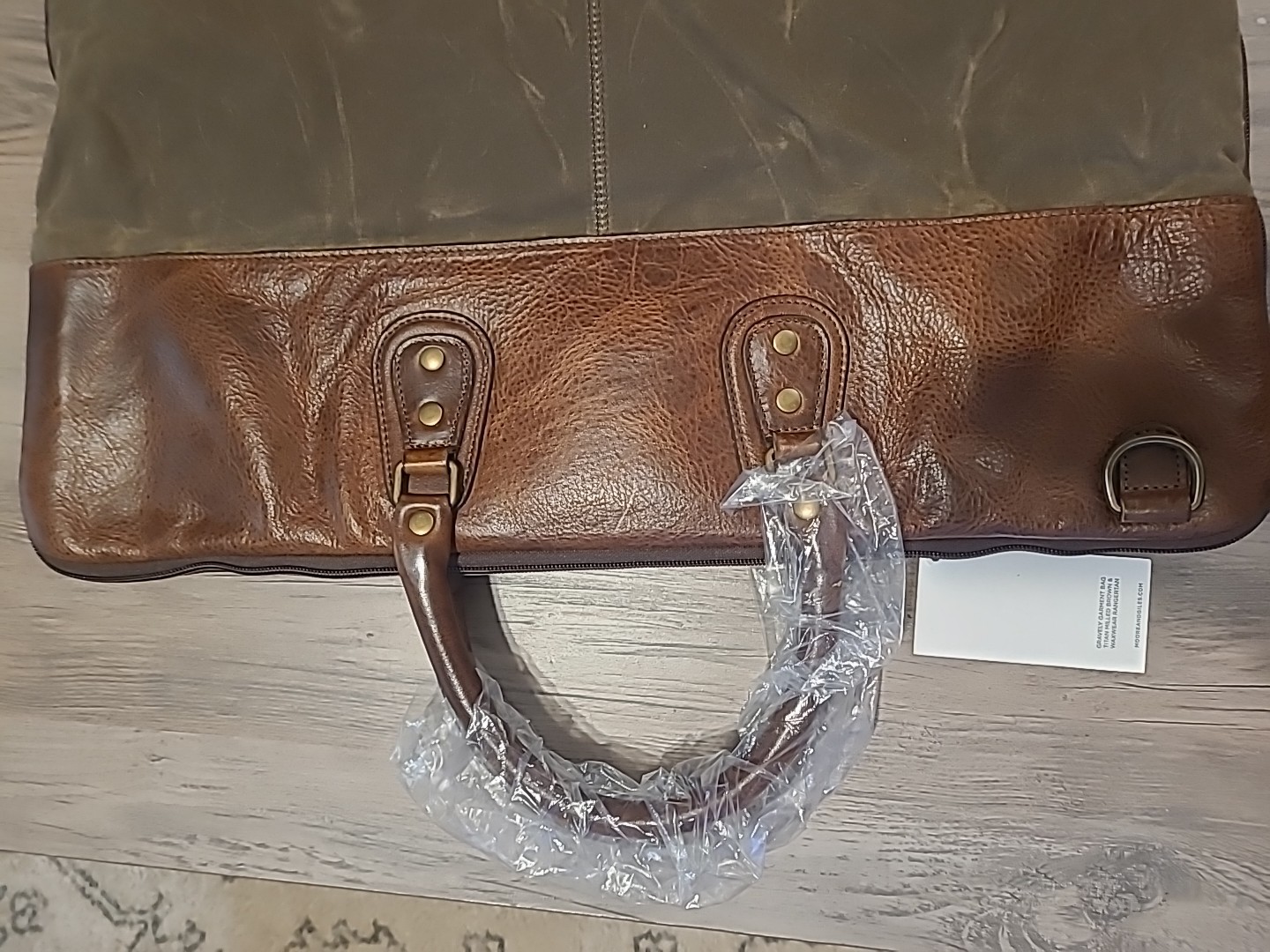 Moore & Giles Gravely Garment Bag Olive & Titan Milled Brown