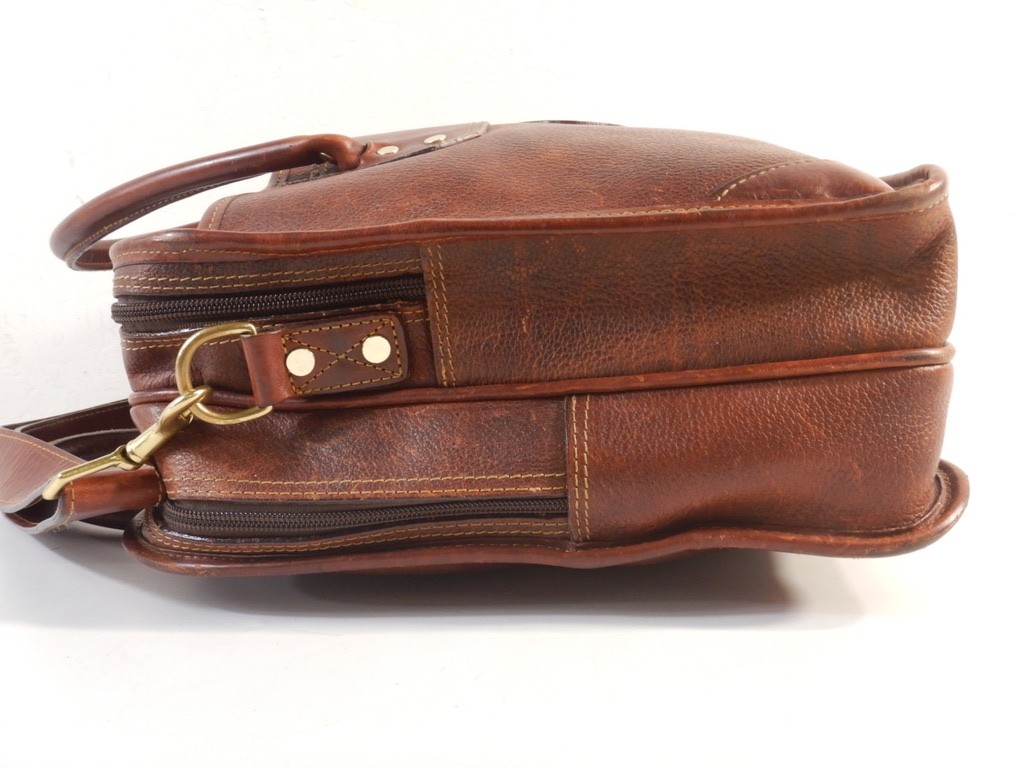 ORVIS Brown Leather Messenger Bag
