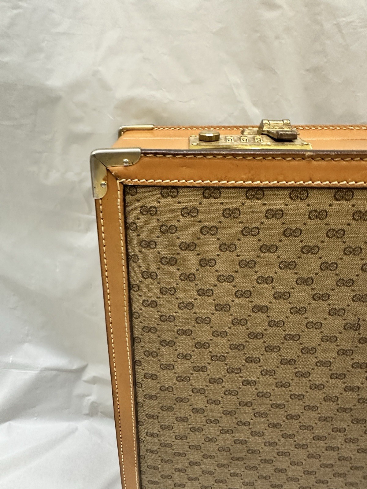 VINTAGE LEATHER GUCCI BRIEFCASE ATTACHE RARE HARD SIDED