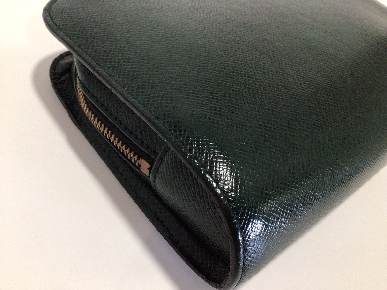 LOUIS VUITTON PARIS Men’s BAG (For DOCUMENTS, WALLET) / CODE VI1905 / France