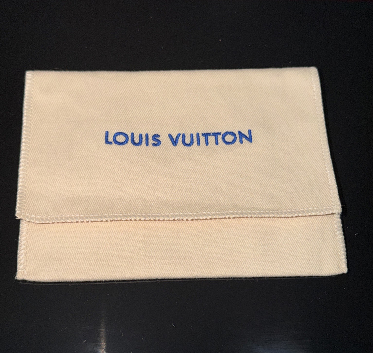 LOUIS VUITTON Fancy Thick DUST BAG 6 X 4.5 Inches.