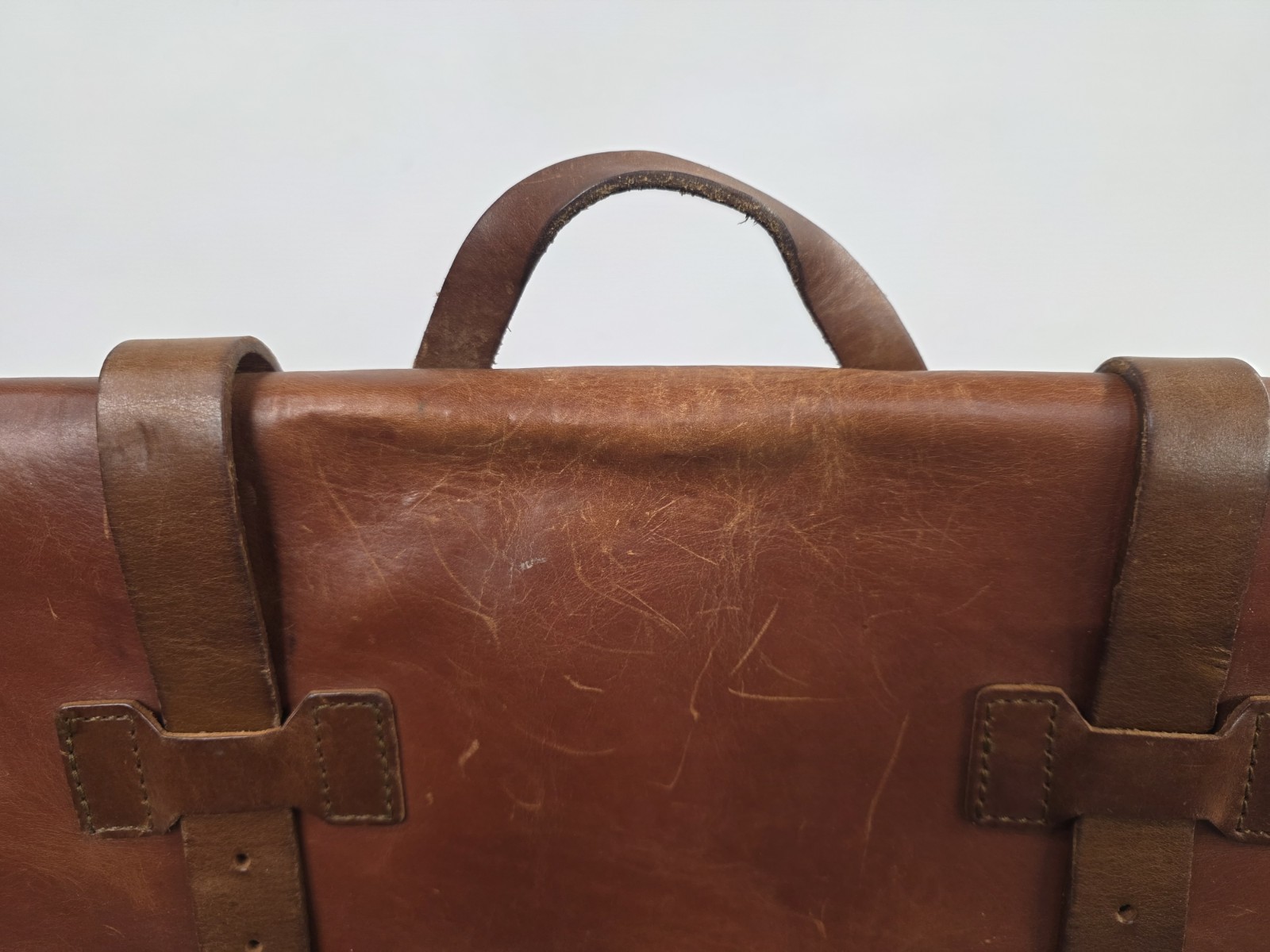 Whipping Post WP Standard Large Leather Messenger Bag