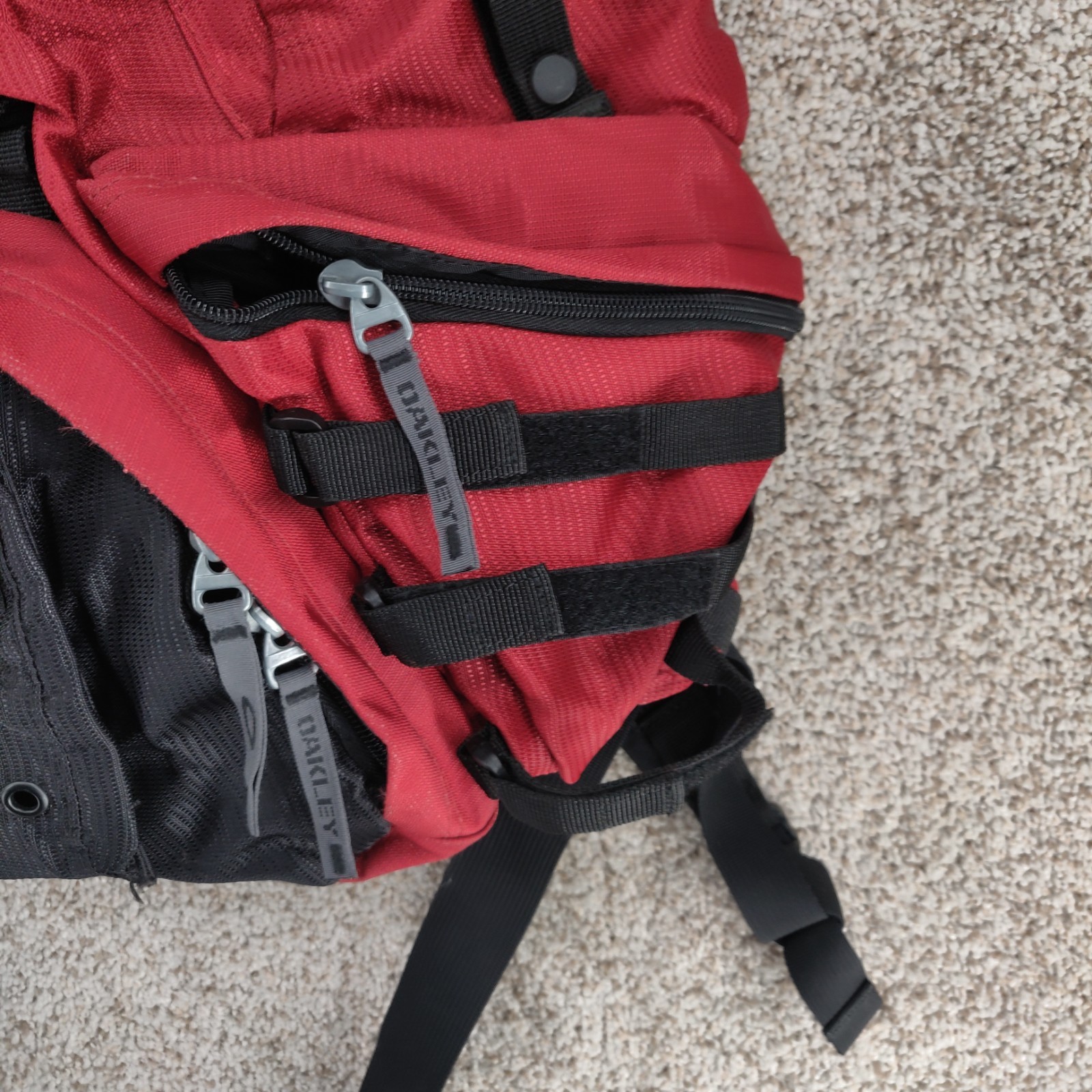 Vintage Oakley Tactical Field Gear Backpack Surf Pack Red