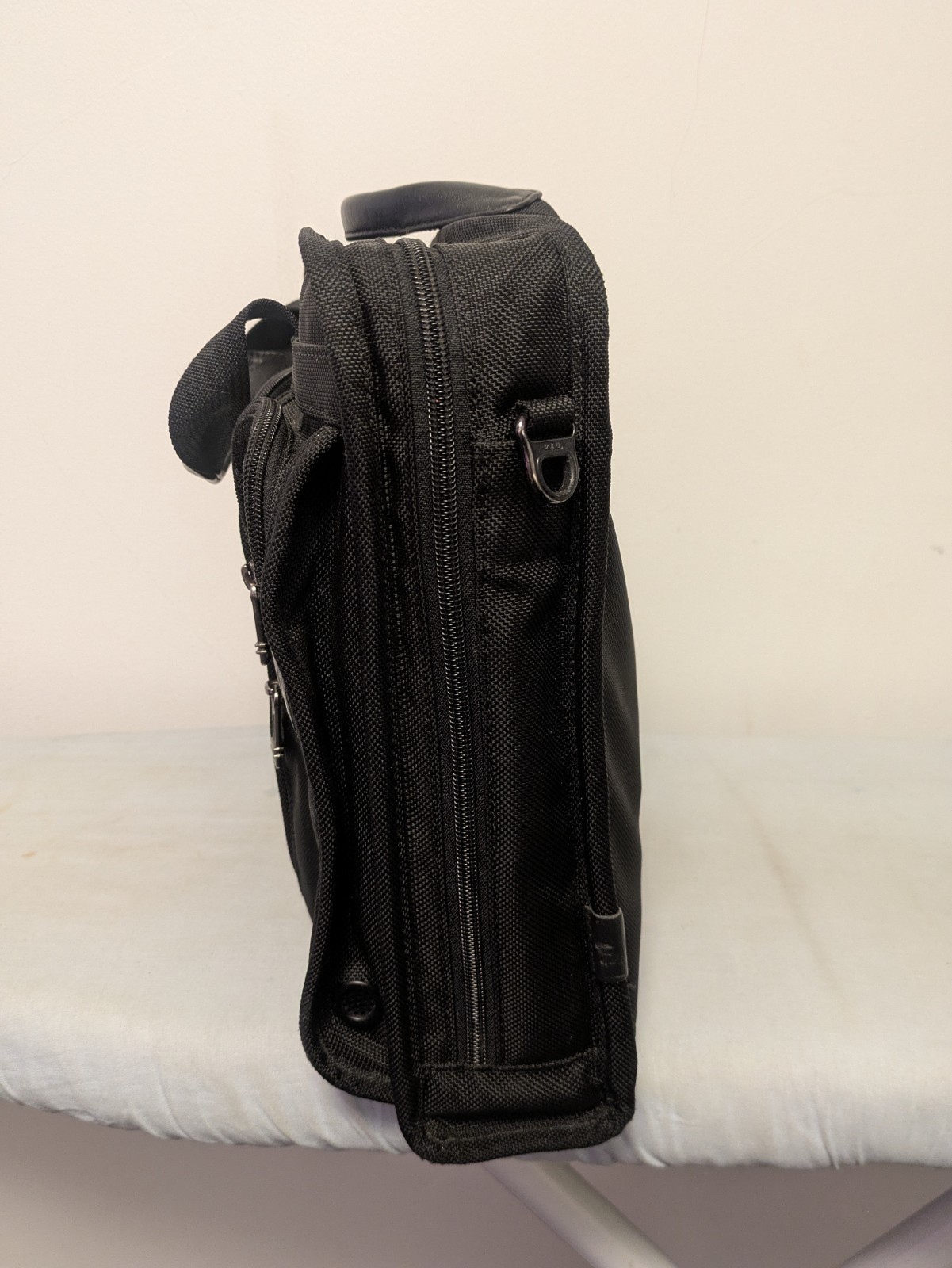 Tumi Alpha Ballistic Nylon Laptop Briefcase Carry Top Handle Shoulder Strap