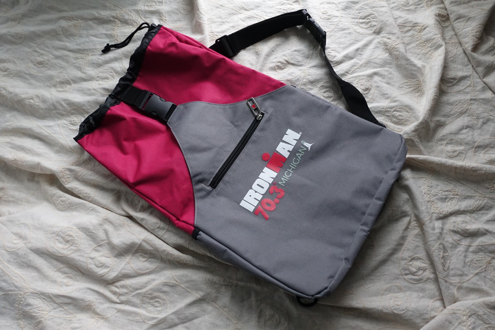 Ironman 70.3 Michigan Bag Backpack Grey Red