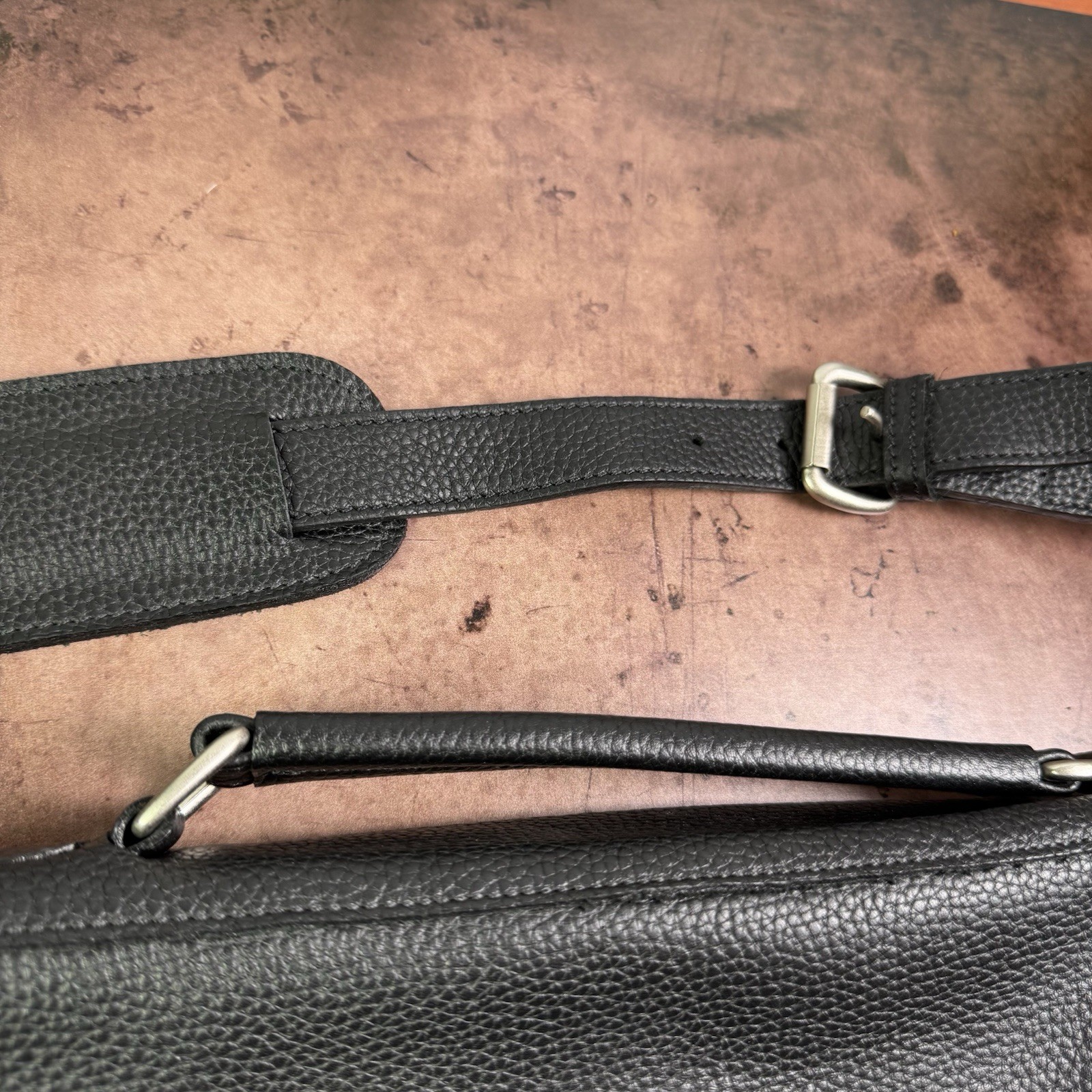 Levenger 30th Anniversary Black Pebbled Leather Messenger Bag Briefcase