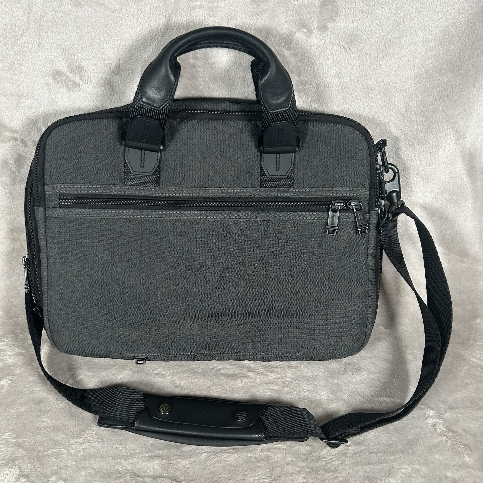 TUMI Alpha Bravo Albany Slim Commuter Brief Black Nylon Ballistic Leather EUC