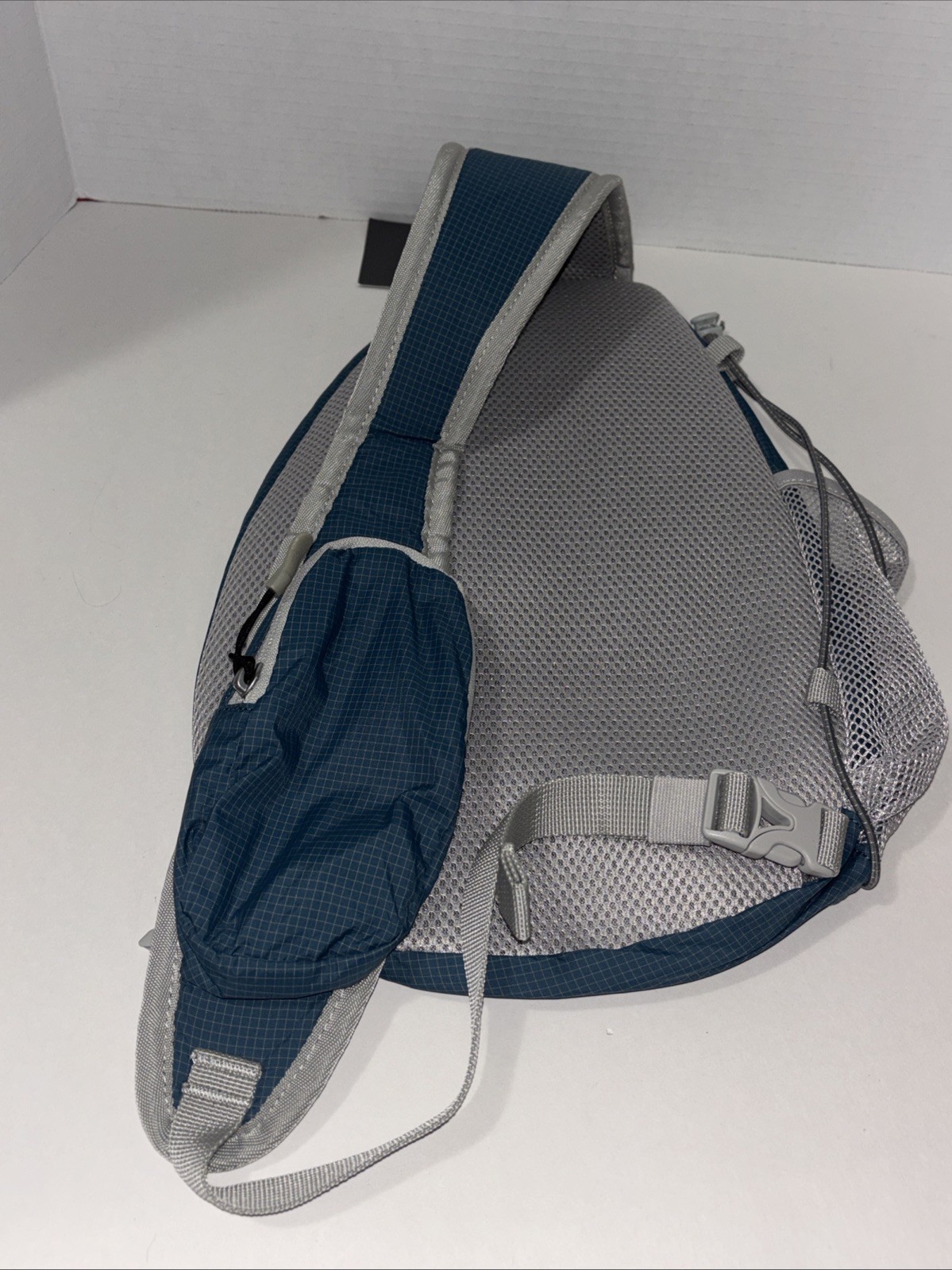 NWT Eddie Bauer RipStop Shoulder Sling Pack Teal Blue Switchable Sides NEW