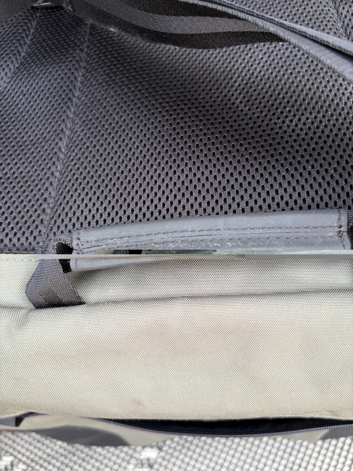 Tumi T-Tech Olive Green Ballistic Nylon Messenger Crossbody Laptop Bag Briefcase
