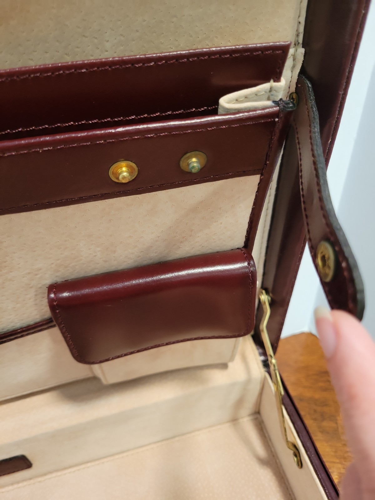 Vintage Stebco Burgundy Hard Leather Briefcase Front Change Combination Lock