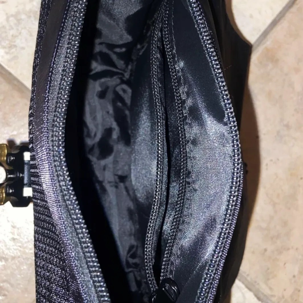 trapstar bag 1.0 new