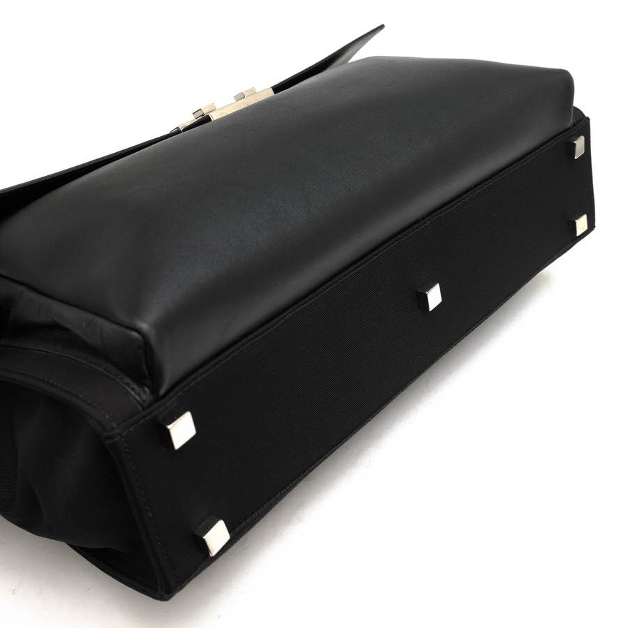 Gucci business bag cowhide calf flap type Used