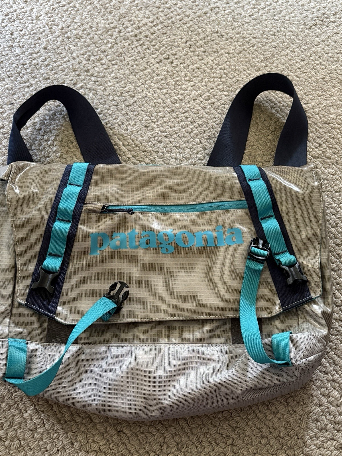 Patagonia Black Hole Messenger 12L Bag Gray Turquoise Laptop Lightweight 49321