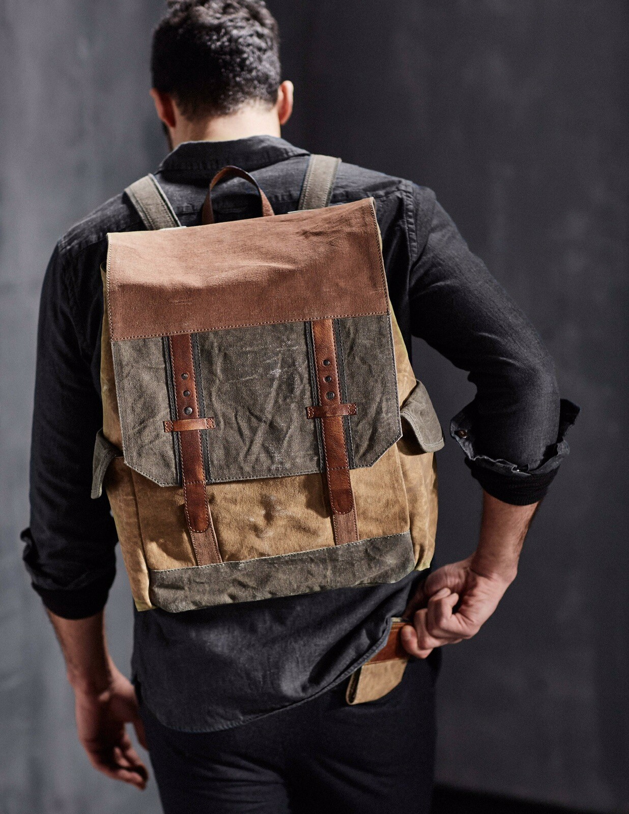 Mona B Canvas / Tarp Sebastian Travel Backpack