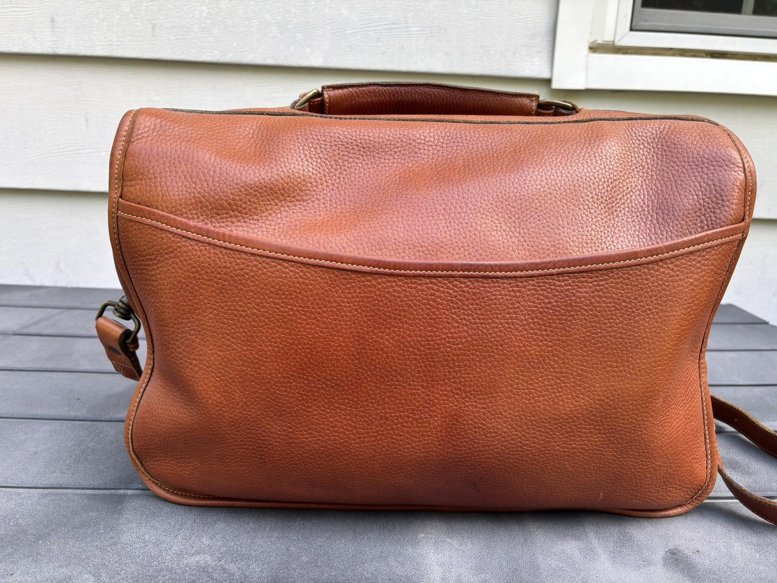 Levenger Tusting Clipper Leather Messenger Bag Made In England