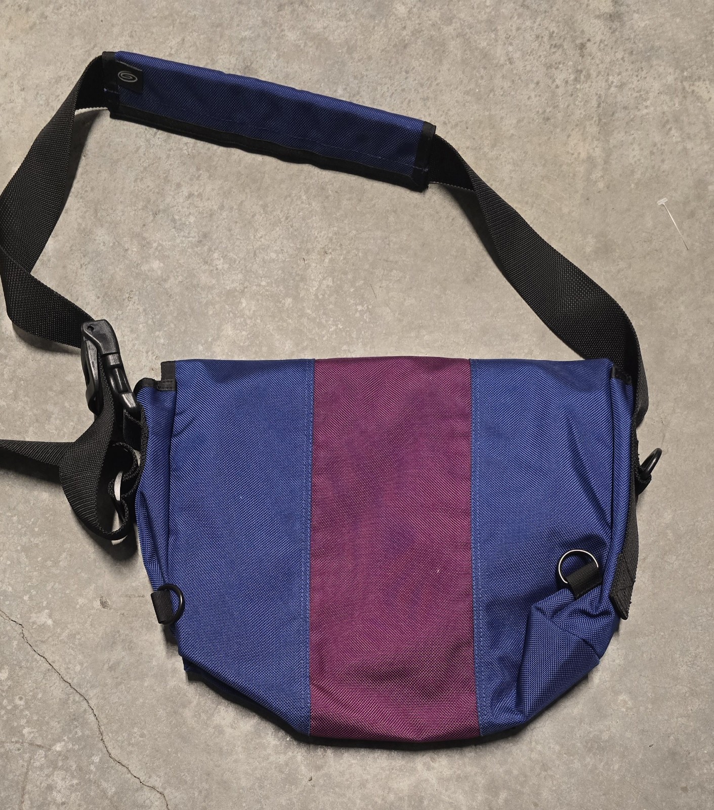 Vintage Timbuk2 Messenger Bag Small Blue Purple Two Tone Bike Laptop Crossbody