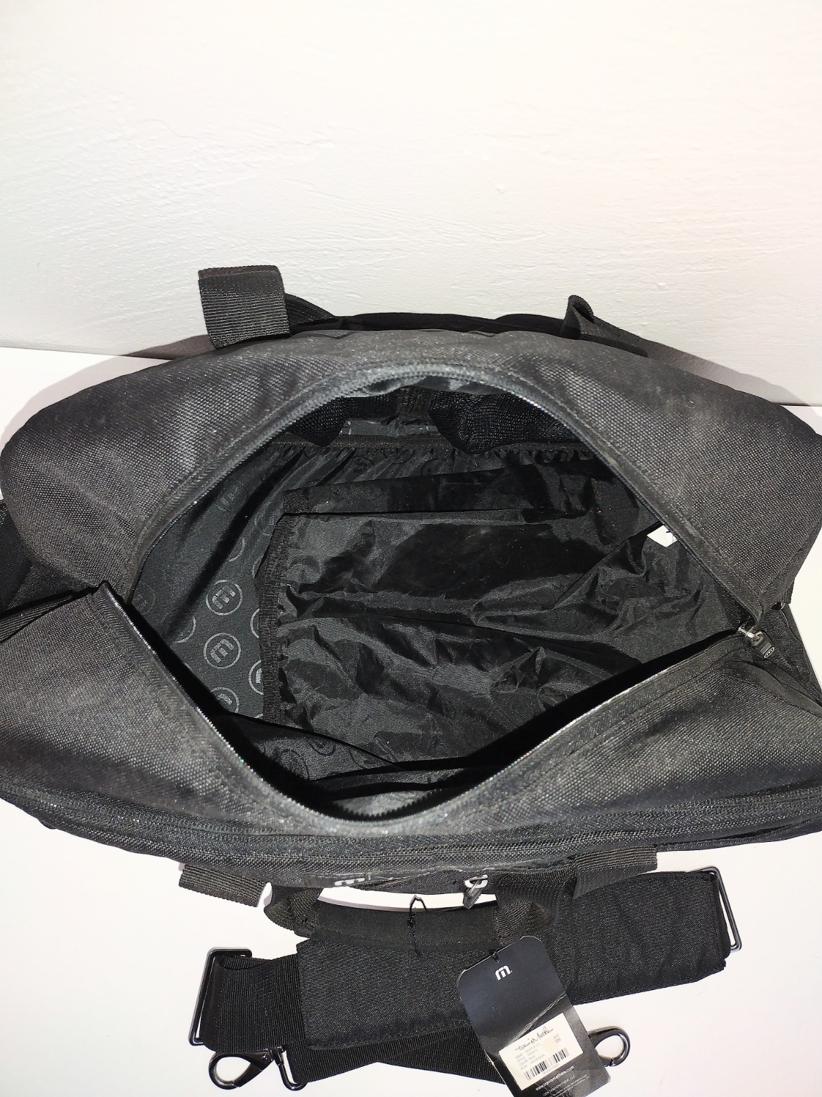 Travis Mathew PGA Muffle 2.0 Duffle Bag New Other