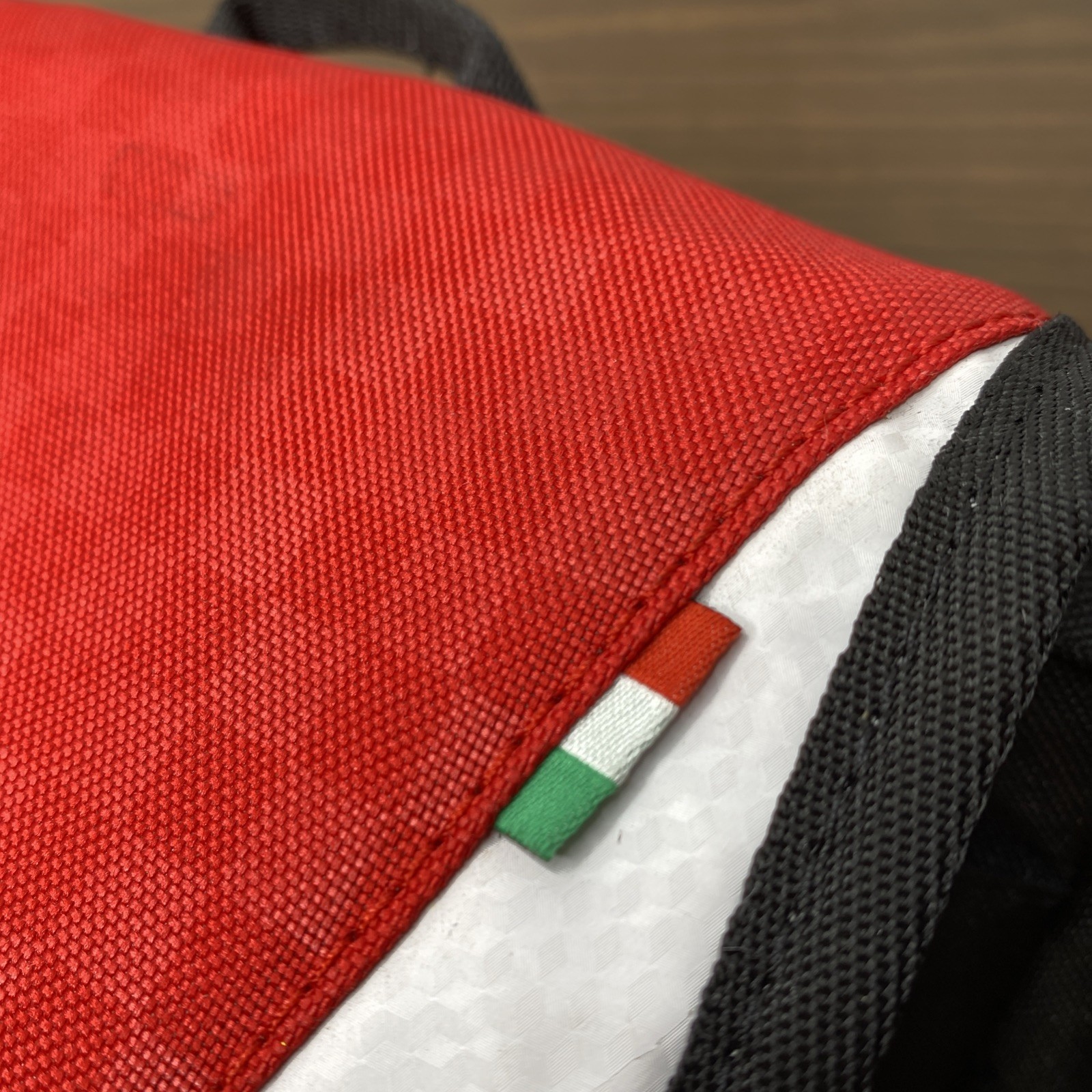 PUMA Official Ferrari Men’s Crossbody Bag Brand – Pre-Owned Black Red White